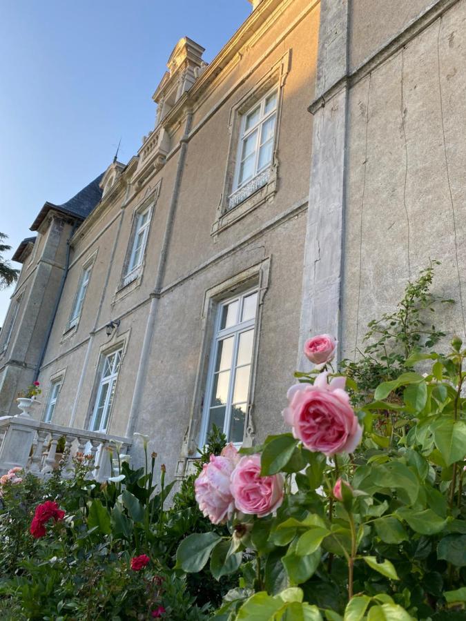 Chateau De St-Fulgent, Gite La Tour Saint-Fulgent Εξωτερικό φωτογραφία